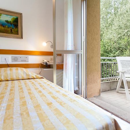Hotel Rossini Tabiano Terme Eksteriør bilde