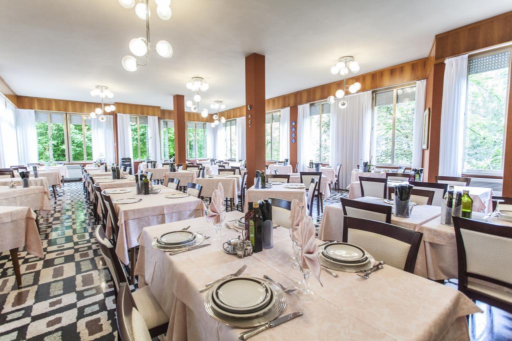 Hotel Rossini Tabiano Terme Eksteriør bilde