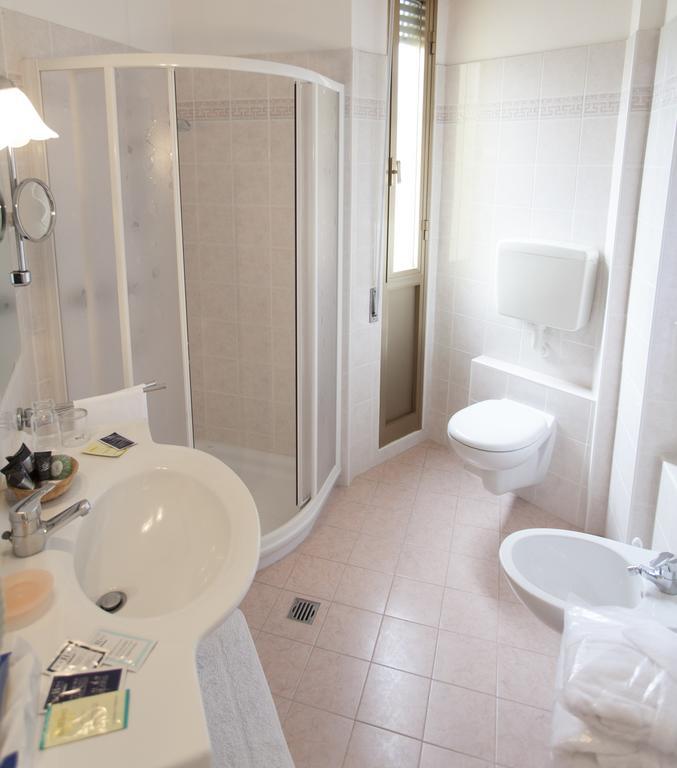 Hotel Rossini Tabiano Terme Eksteriør bilde
