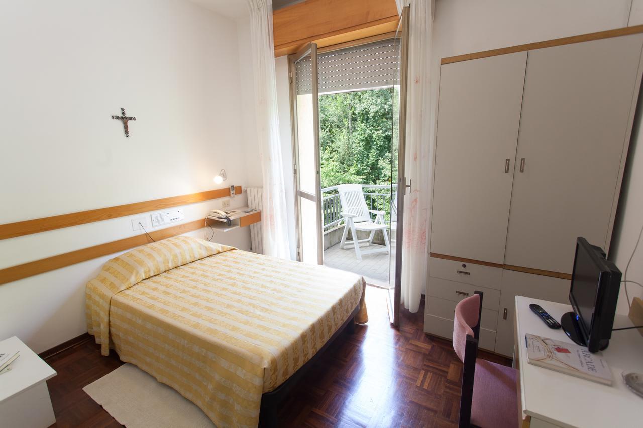 Hotel Rossini Tabiano Terme Eksteriør bilde